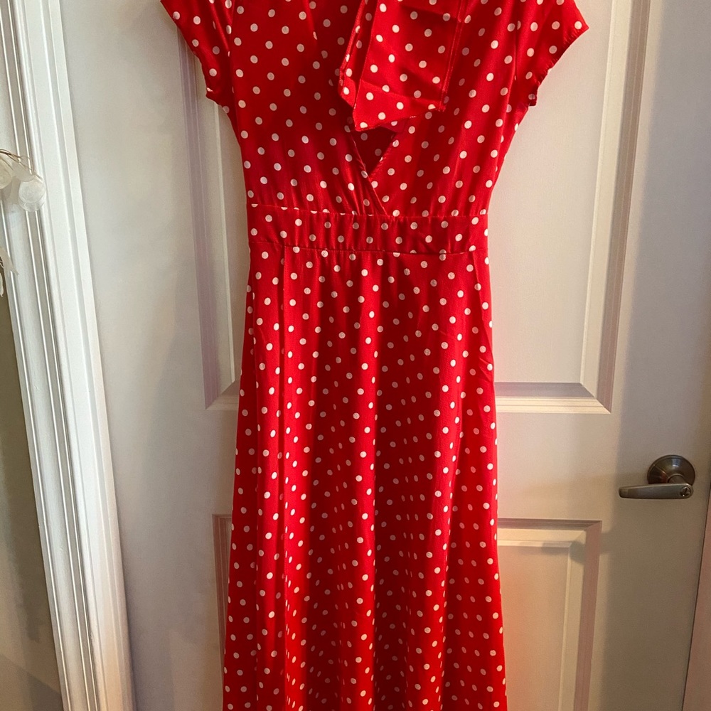 Long printed dress with belt